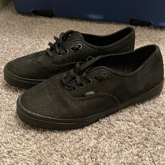 Vans Shoes - Vans lo pro
